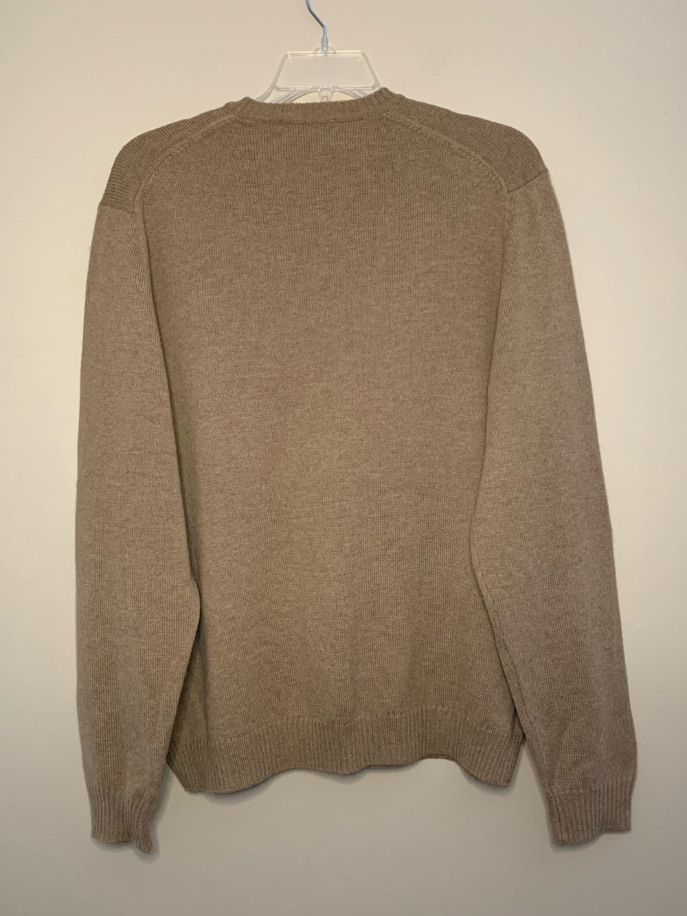 Brooks Brothers men’s V-neck camel/tan Lambswool sweater Size XL - Picture 8 of 12
